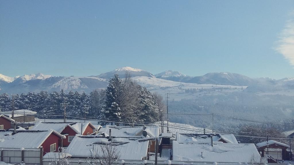 Hostal Los Teros Coyhaique Esterno foto